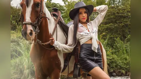 AmyBeck — Halloween 🤠​​⛺​🔥​