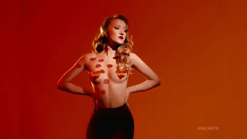 MiaCartie — 🥵hot  red