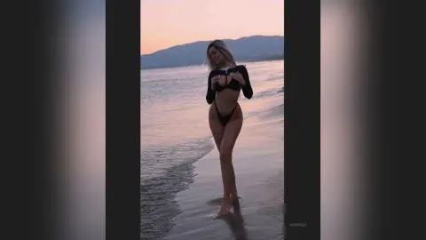 AudreyEla — Vacation🌊