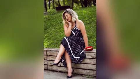 CleoLangley — Retro babe