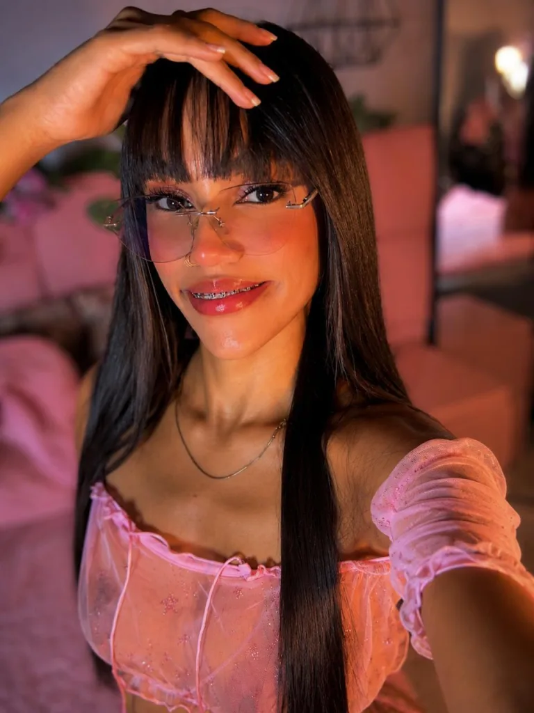 SheilaThomson — Streamate Photos