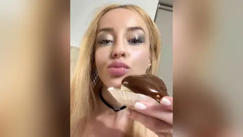JulianaBlueness — barbie