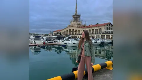 VivianSinclair — 3