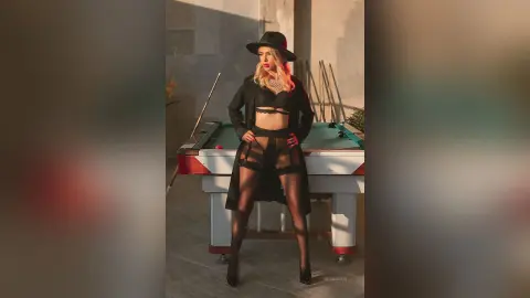 ArianaRoux — teach me 