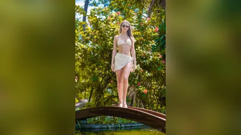 AnnebelleRoze — Vacation time