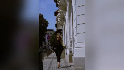 Chloe — ✨