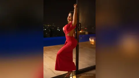 ZoeVillalobos — the queen of the night