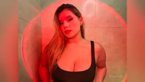 SusieJohns — 💋