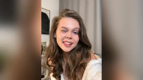 JodeeTroglen — meowwww meow ^^
