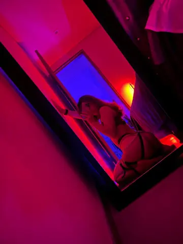 Saramirandela — Streamate Photos