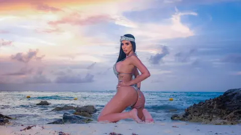EstefaniaBrown — Wild and free, just like the sea