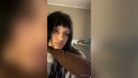 SusieTrojak — Bloom Again