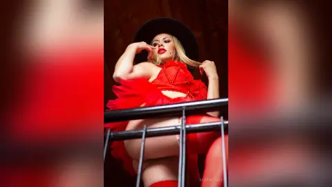 MiaPastory — Red passion