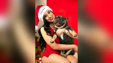 NiaSalvatore — Merry Christmas! 🤶🏼