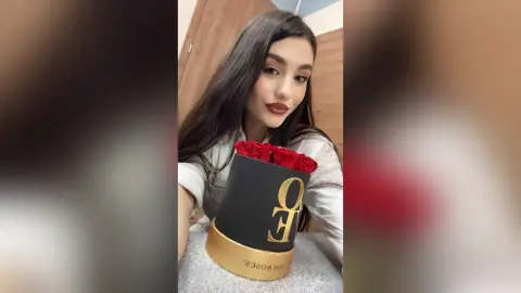 HannahReynoldss — Let me distract you
