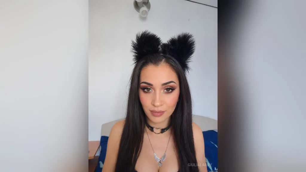 GiuliaLarry — Say hello