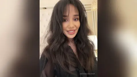 AnithaCurlsonn — ❤️