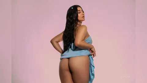 LuBlair — Undress me