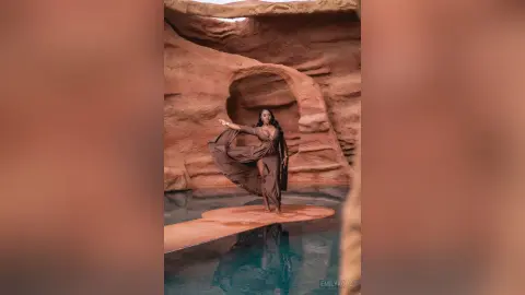 EmilyKorz — 🏜️