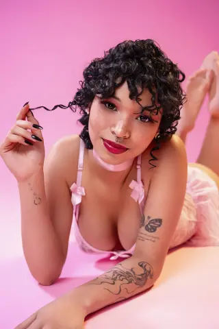 Daniicollin — Streamate Photos