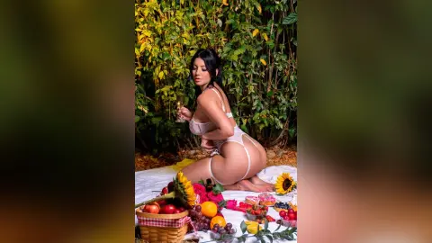 AvrilBonet — Picnic temptation