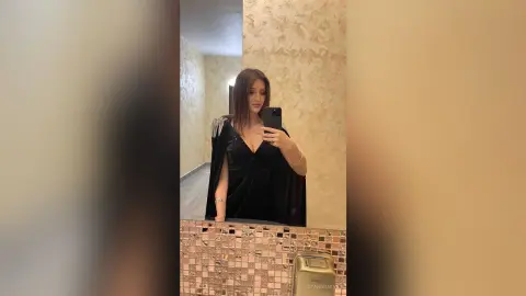 DyandraEve — Selfies