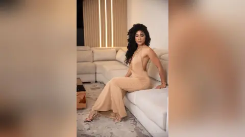 LiaCastiblanco — Elegance is the new sexy