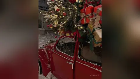 AvrilSky — Holly Jolly 🎄❄️