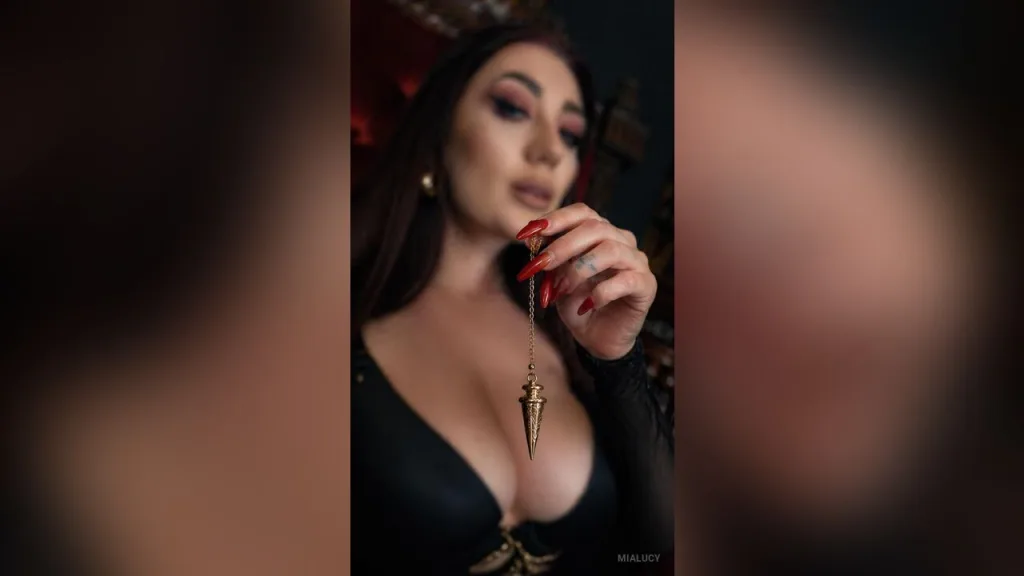 MiaLucy — I have the control