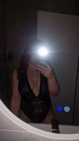 Sophia_Leon — Streamate Photos