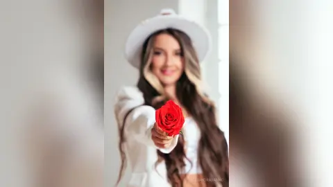 AlejandraDamac — RED-WHITE love