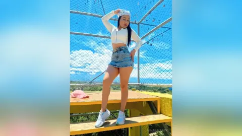NinaBallack — Walking
