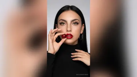 EmilianaEscobar — 🍯