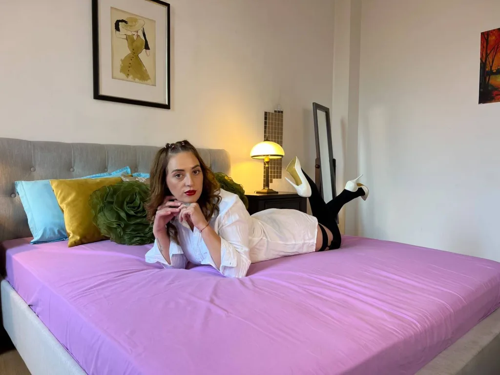 ISABELLEh — Streamate Photos