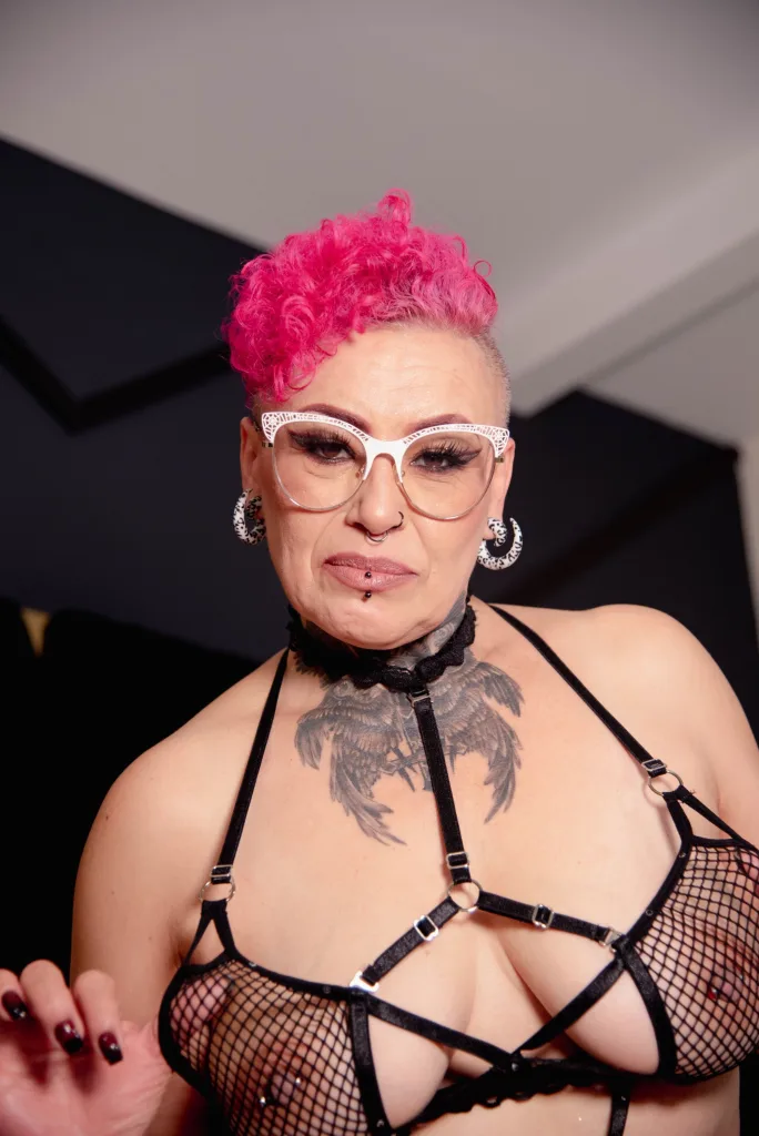 SandyMistresss — Streamate Photos