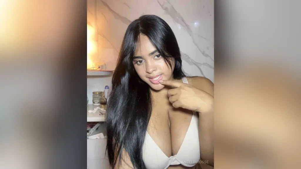 AngelinRosse — Elegant Latina
