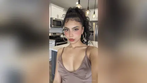 EmilianaEscobar — beach day🔥