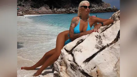 KatalinaRouge —  🇬🇷
