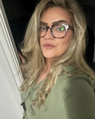 curlycherryuk — Streamate Photos