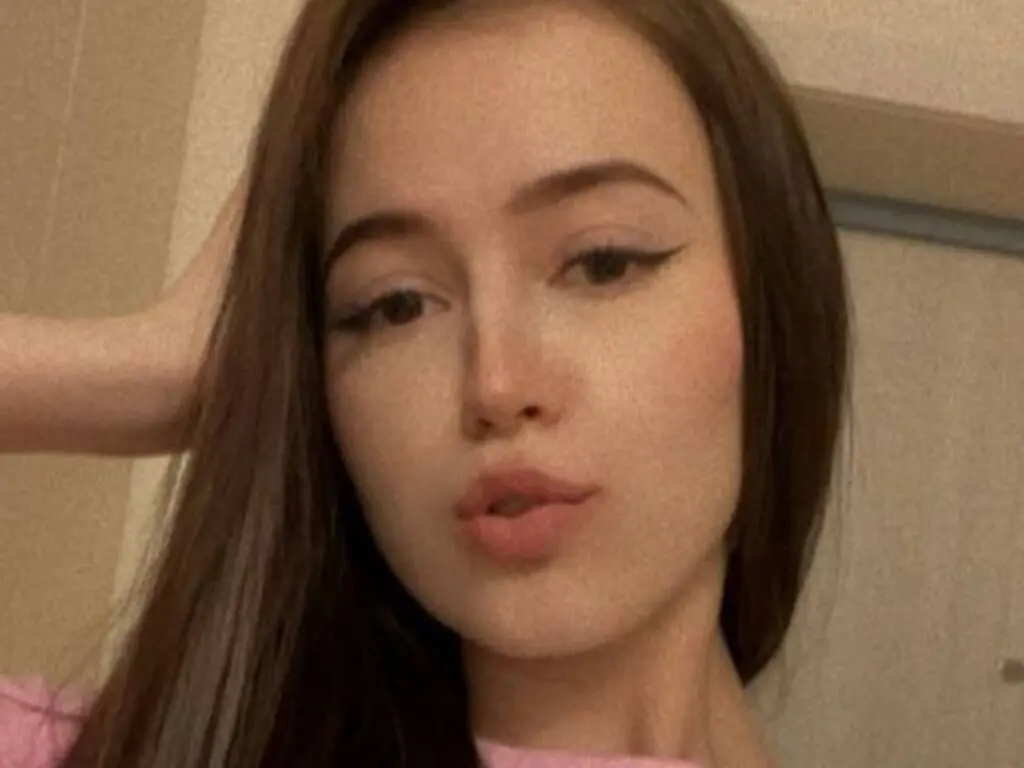ChloeeeAdams