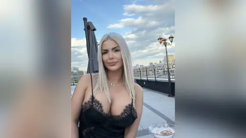 KateJordann — Kiss me