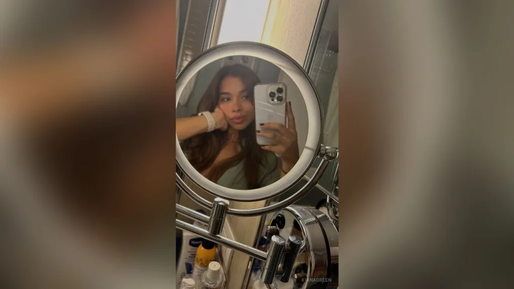 KianaGreen — look at me