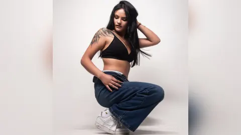 GigiHarlow — 🖤 Street Vibes