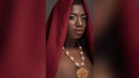 NahomyBrown — 1