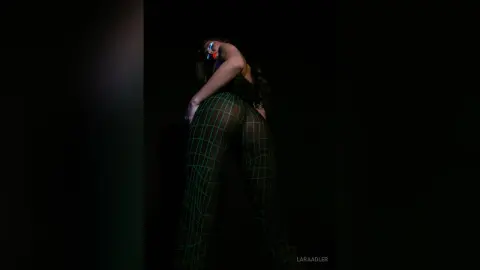 LaraAdler — Gridlocked Desire