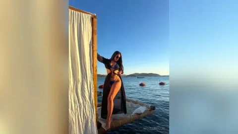 NicolleWillis — Midnight Tease