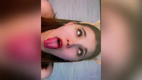 MilaSeet — 👅😜