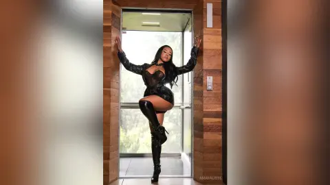 AmaraLisse — 😈💋