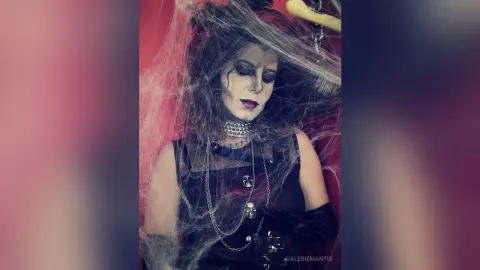ValerieMantis — Halloween party