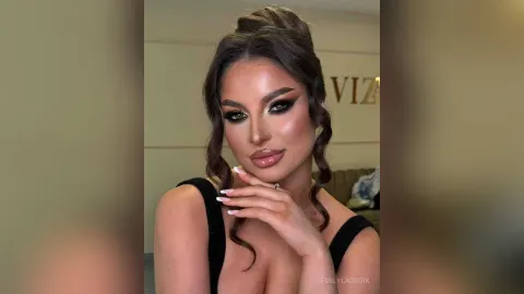 EmilyLacroix — Me